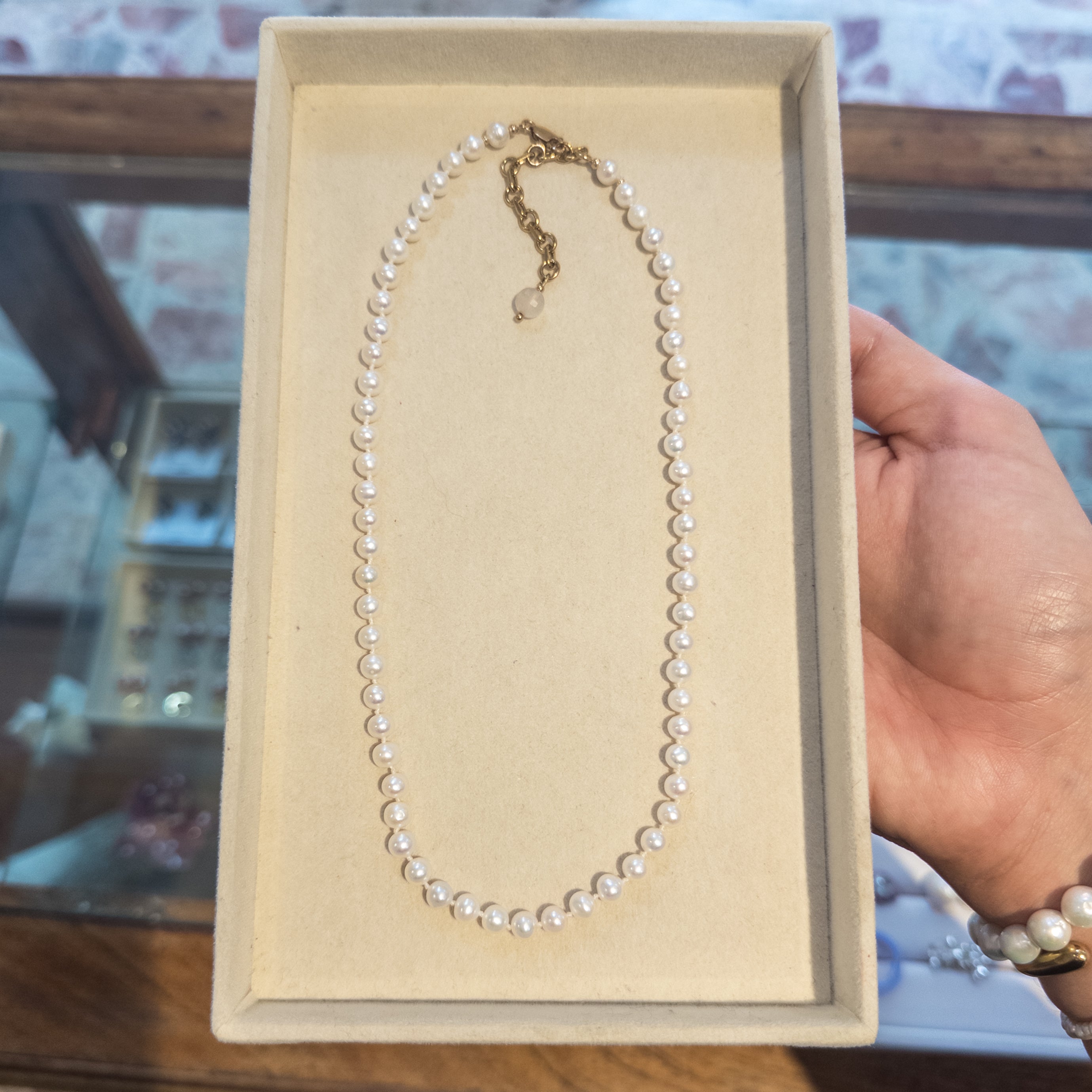 Collar Esencial de Perlas Naturales